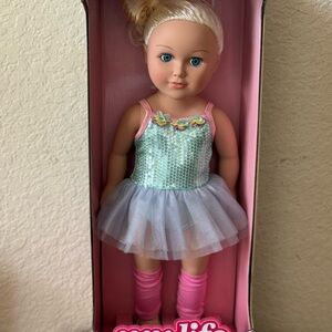 My Life as-- Estella--- Posable 18” Doll Blonde Hair Blue Eyes Dancing